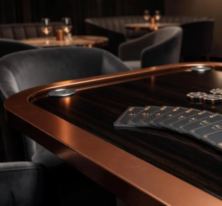 Lounge jellegű blackjack asztal mobil kaszinó dekorációval